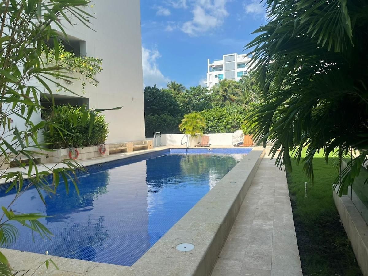 In Beachfront Building With Pools Near Historic Center
