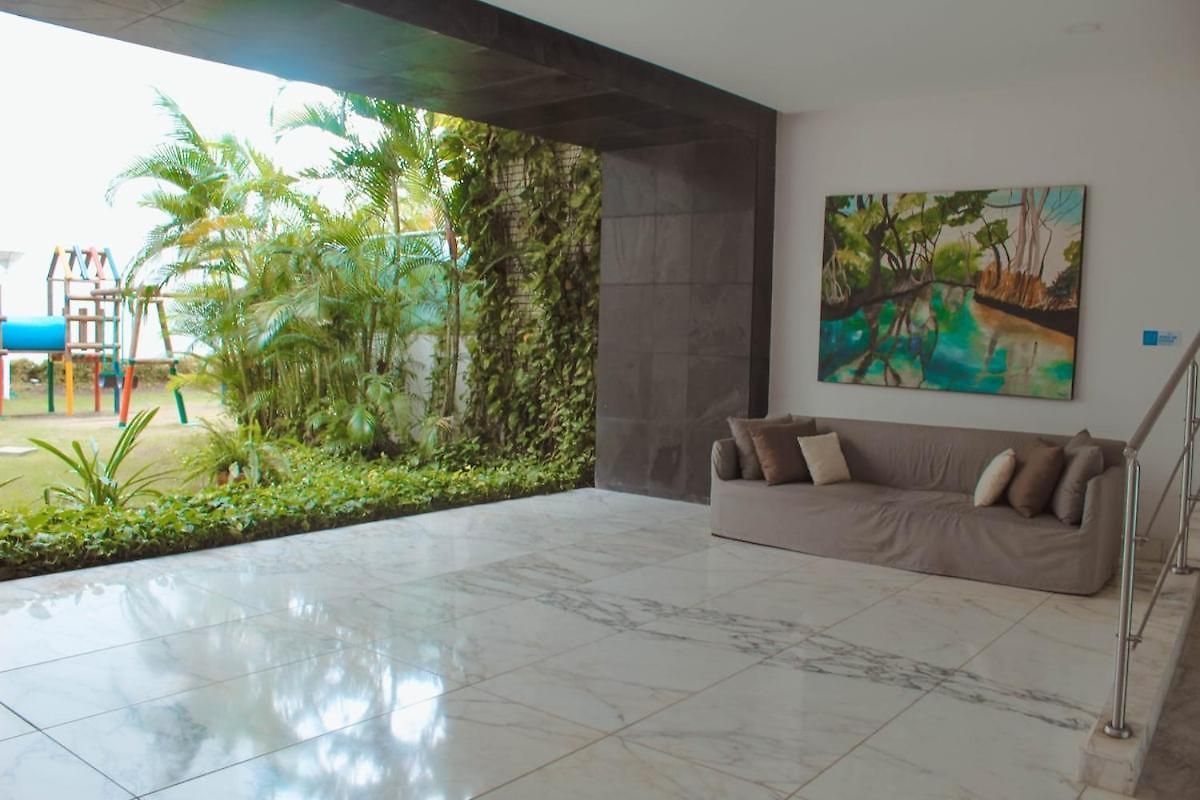 Apartamento In Beachfront Building With Pools Near Historic Center Cartagena