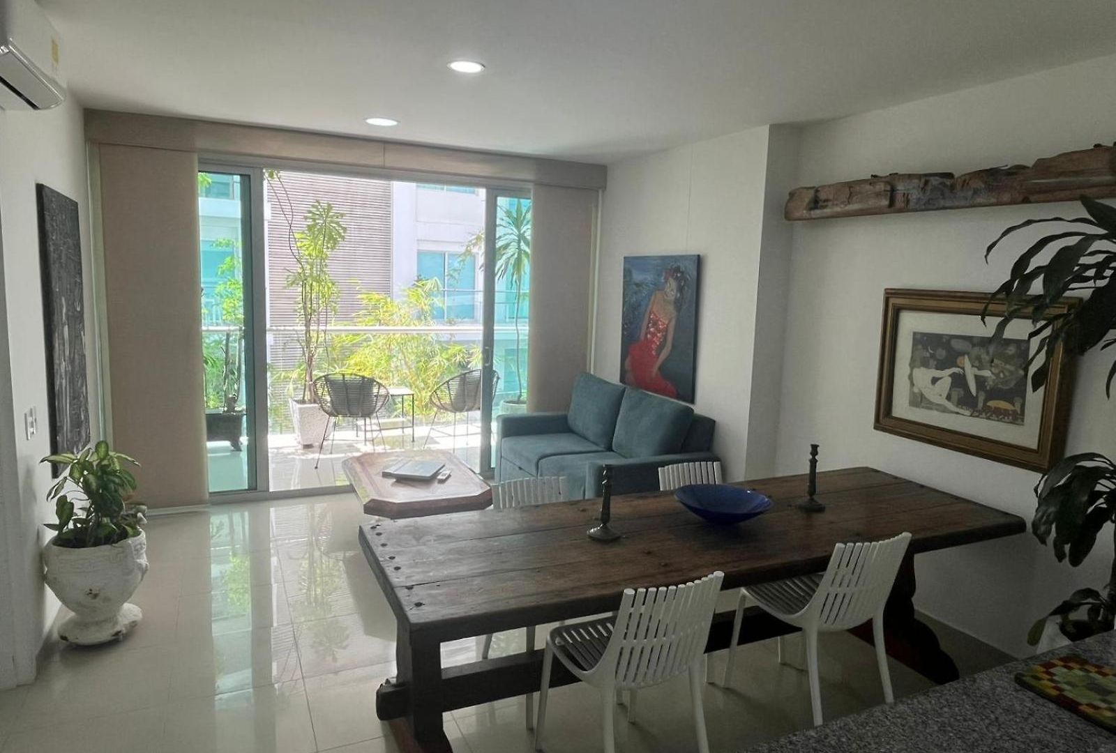 Apartamento In Beachfront Building With Pools Near Historic Center