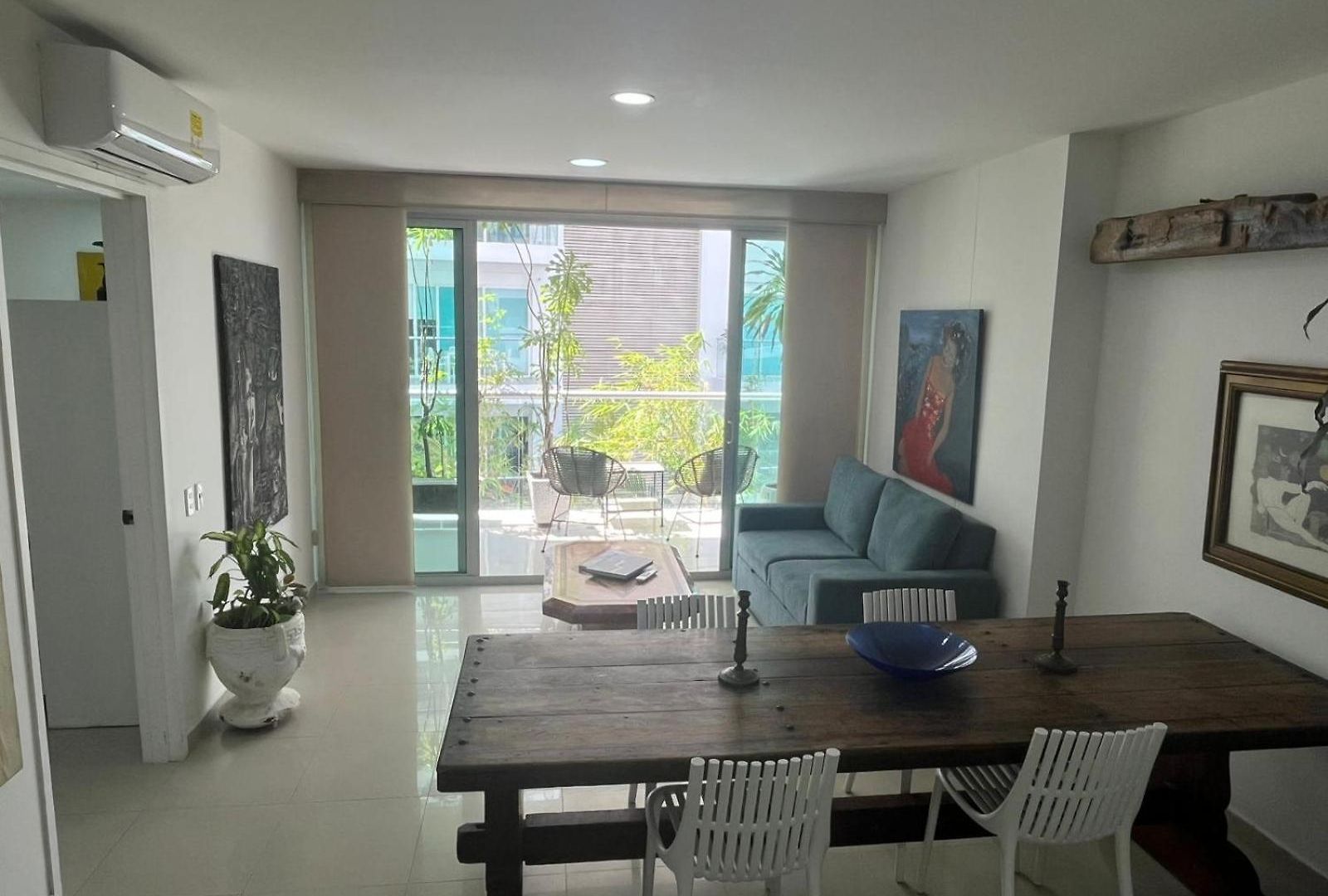 In Beachfront Building With Pools Near Historic Center *