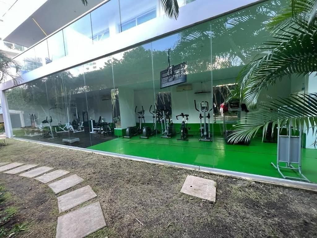 Apartamento In Beachfront Building With Pools Near Historic Center