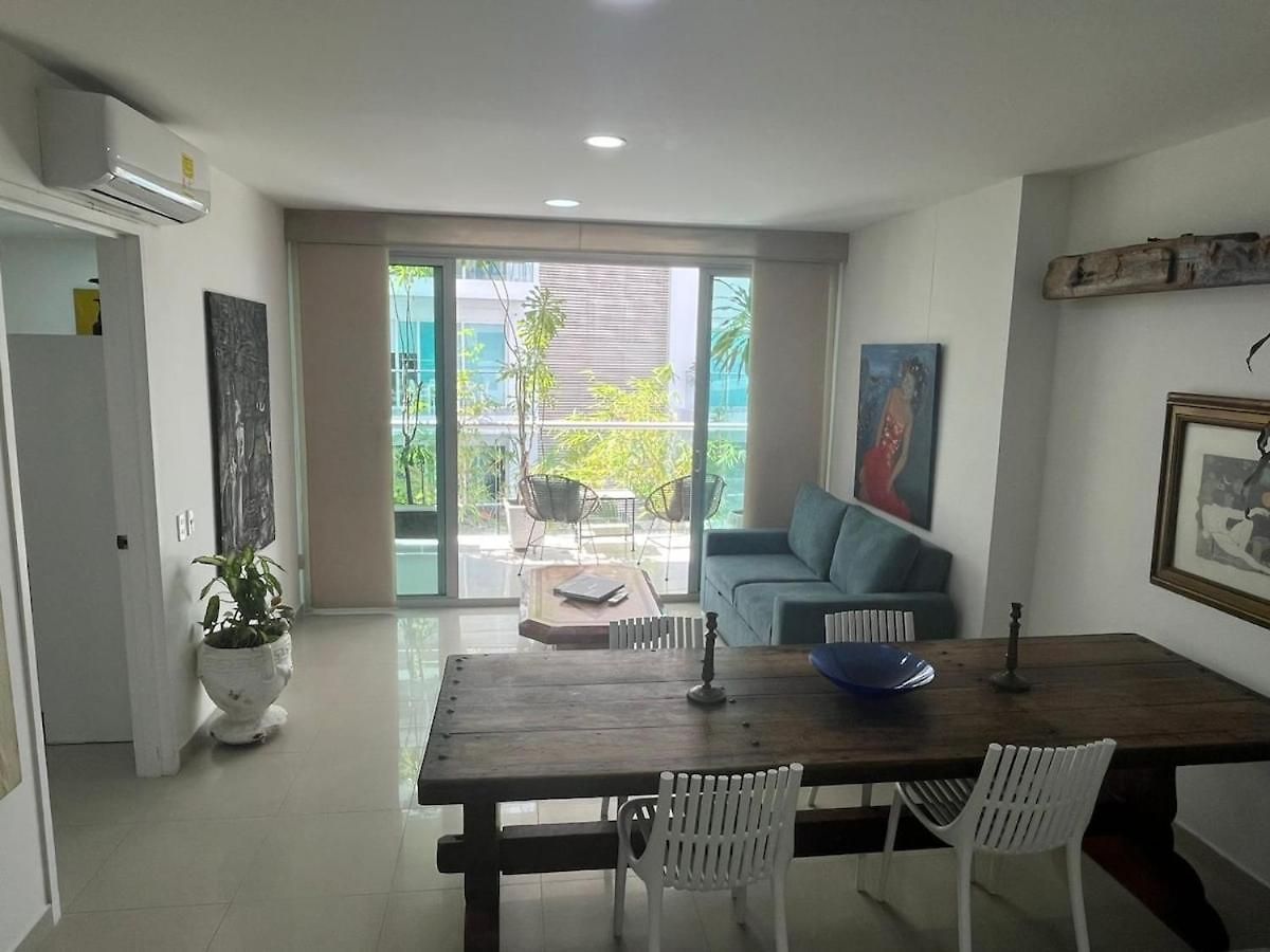In Beachfront Building With Pools Near Historic Center * Cartagena