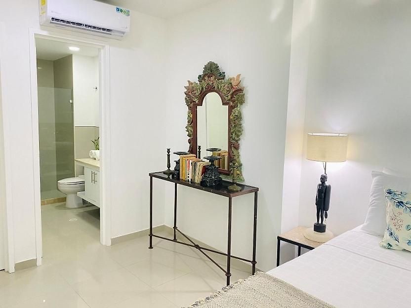 In Beachfront Building With Pools Near Historic Center Apartamento *