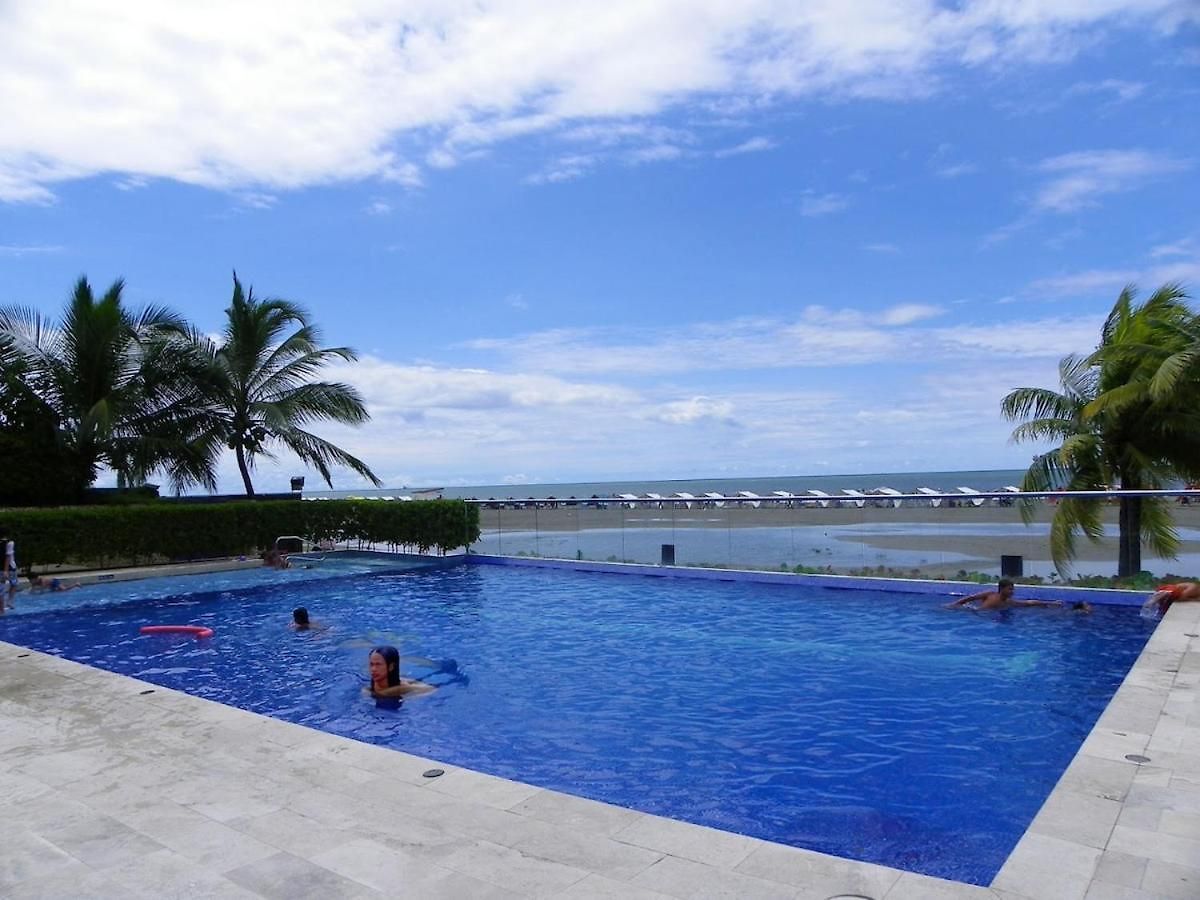 In Beachfront Building With Pools Near Historic Center * Cartagena
