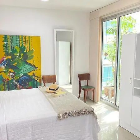 In Beachfront Building With Pools Near Historic Center Apartamento Cartagena