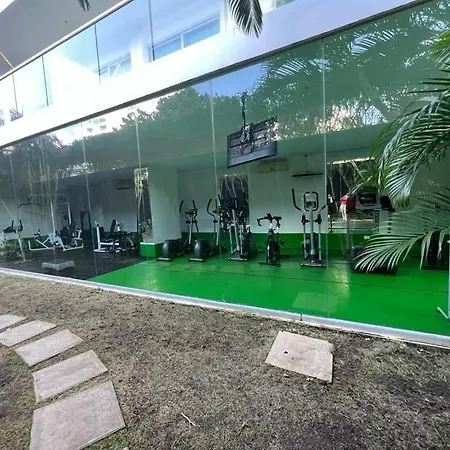 Apartamento In Beachfront Building With Pools Near Historic Center