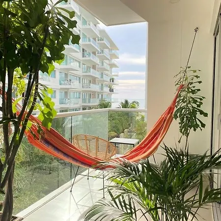 Apartamento In Beachfront Building With Pools Near Historic Center